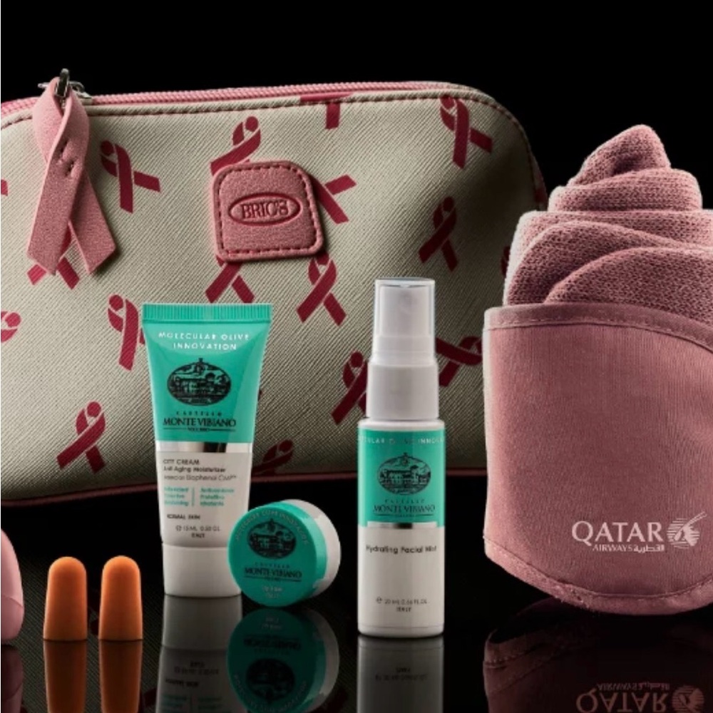 QATAR Airways Business Amenity Kit- Breadt Cancer Awareness. RARE NWT